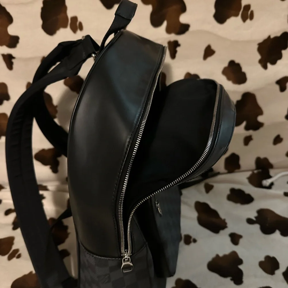 Louis Vuitton Authentic Damier Graphite Josh Backpack - Picture 8 of 8